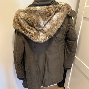 Aritzia Babaton Oskar Parka - Olive Green - Size XS